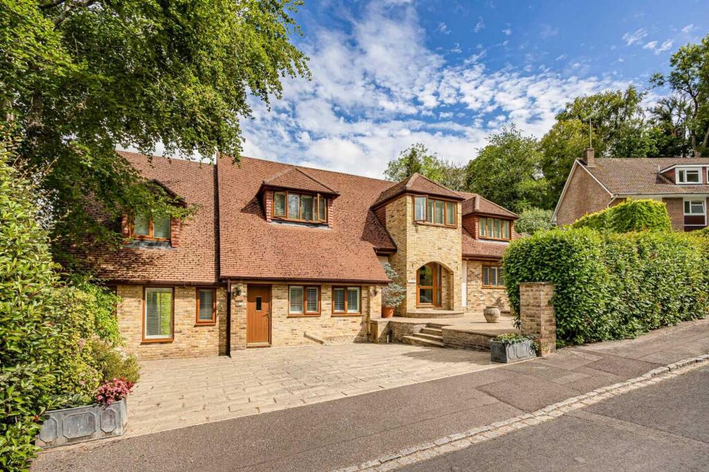 Main image of property: 21 Lambridge Wood Road, Henley-On-Thames, RG9