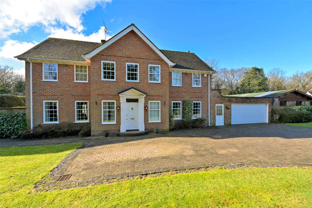 Main image of property: Autumn Walk, Maidenhead, Berkshire, SL6