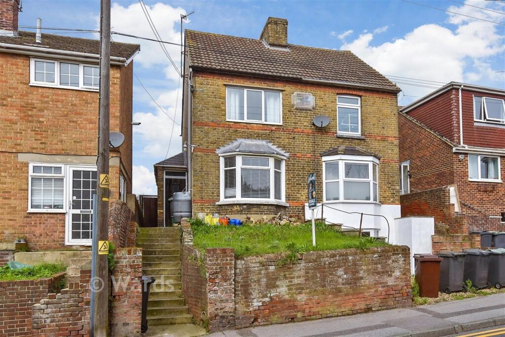 Main image of property: Malling Road, Snodland, Kent