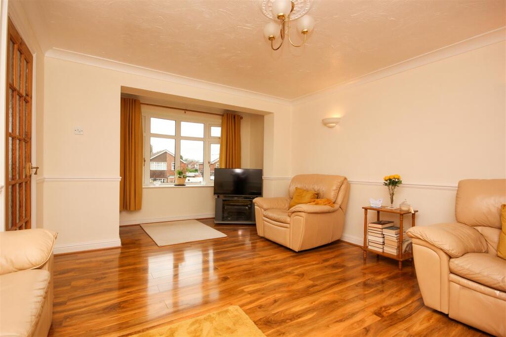 House in Rushden, North Northamptonshire - View 4