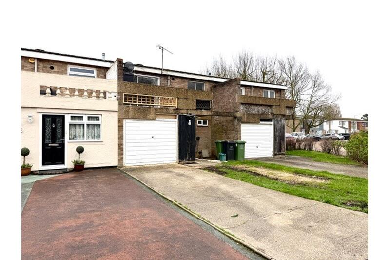 Main image of property: Ravensfield , Basildon, Essex