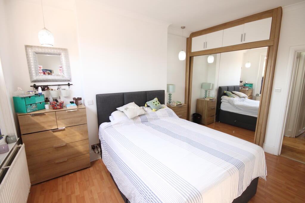 Apartment in London, Kilburn - View 4