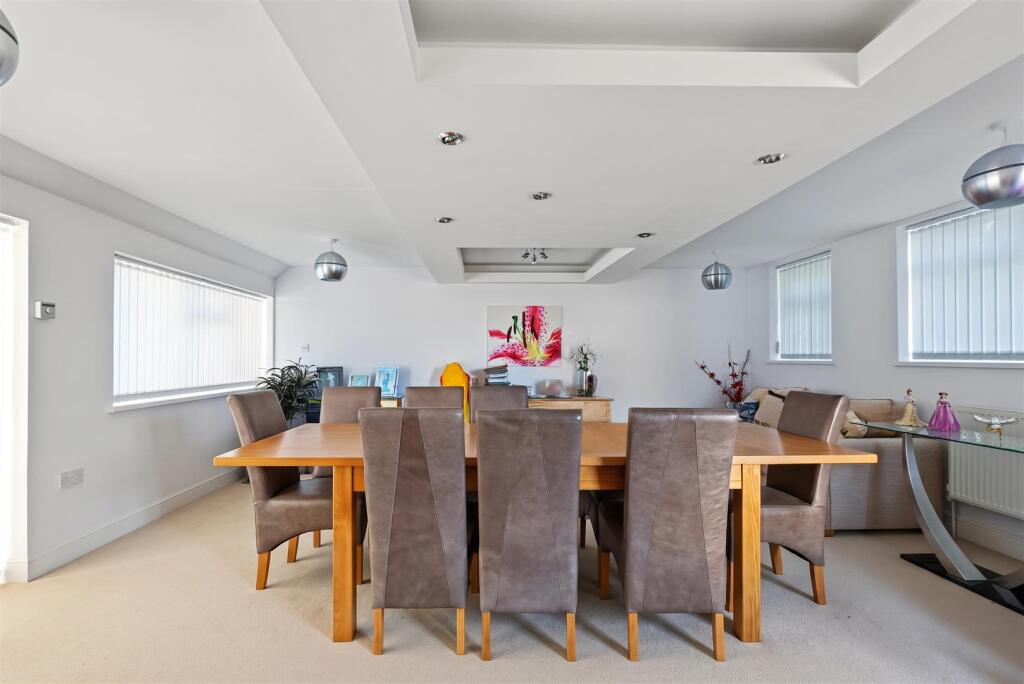 House in Rochester - View 5