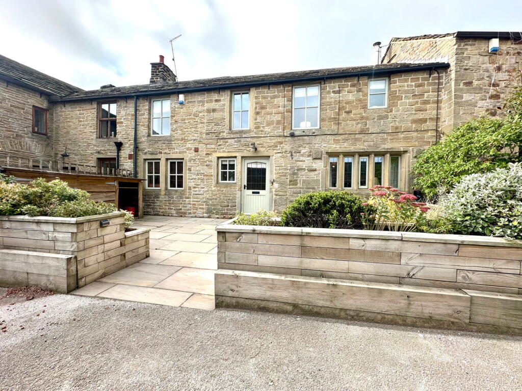 3-bed house on 5 South View Fold, £325,000