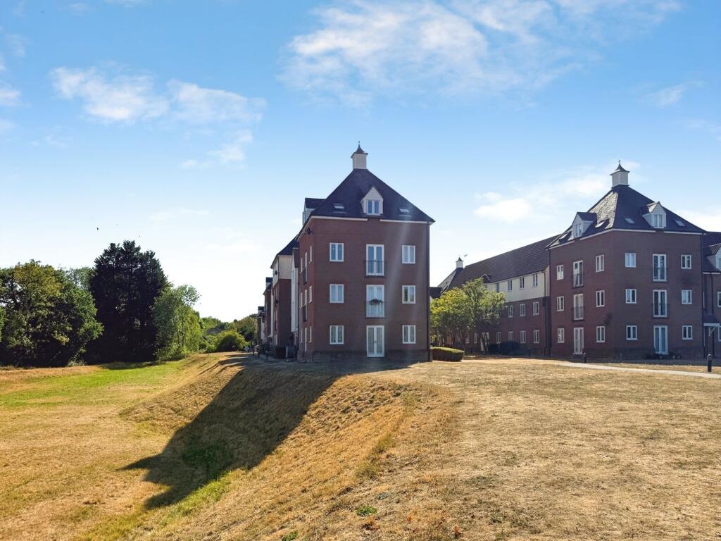 Apartment in Chelmsford - More