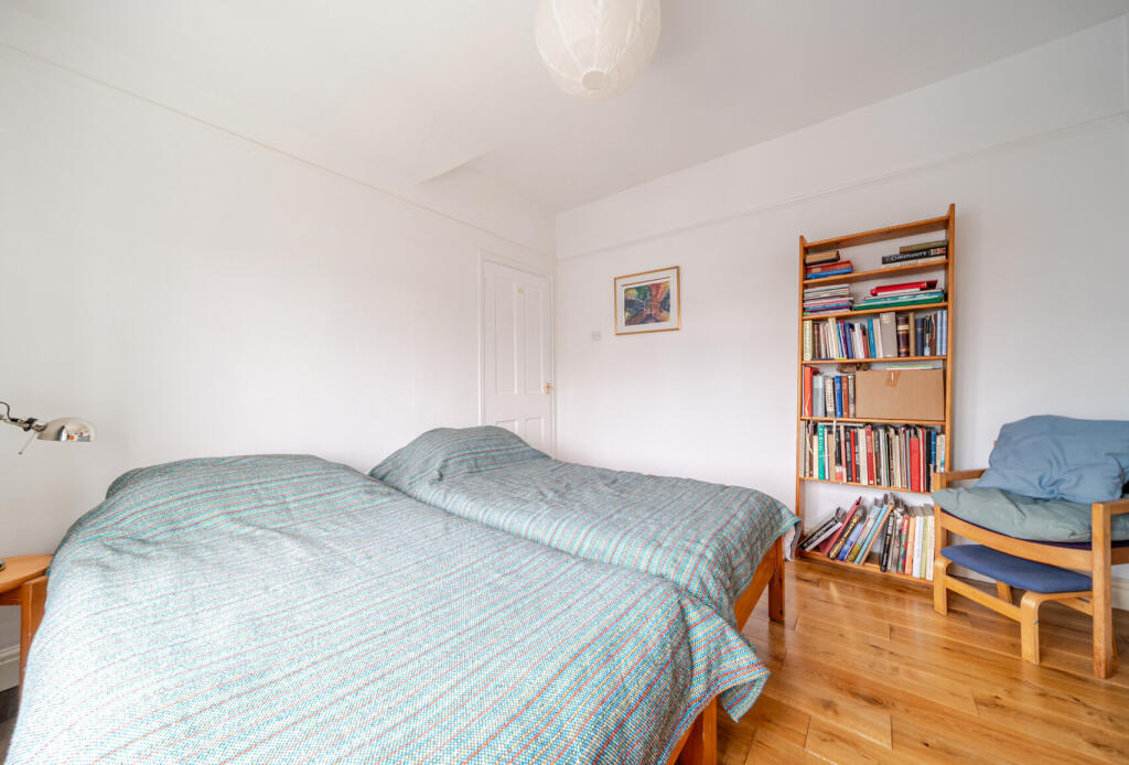 Southfield Road, Gloucester, Gloucestershire, GL4 photo 2