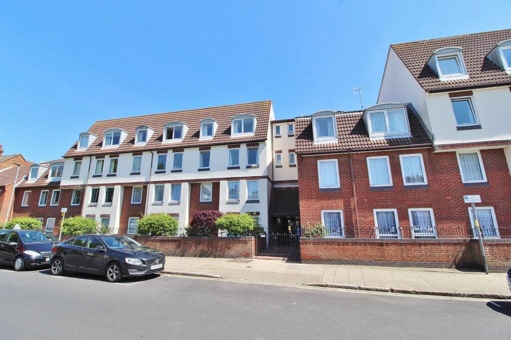 1-bed house on Green Road, Southsea, £77,500