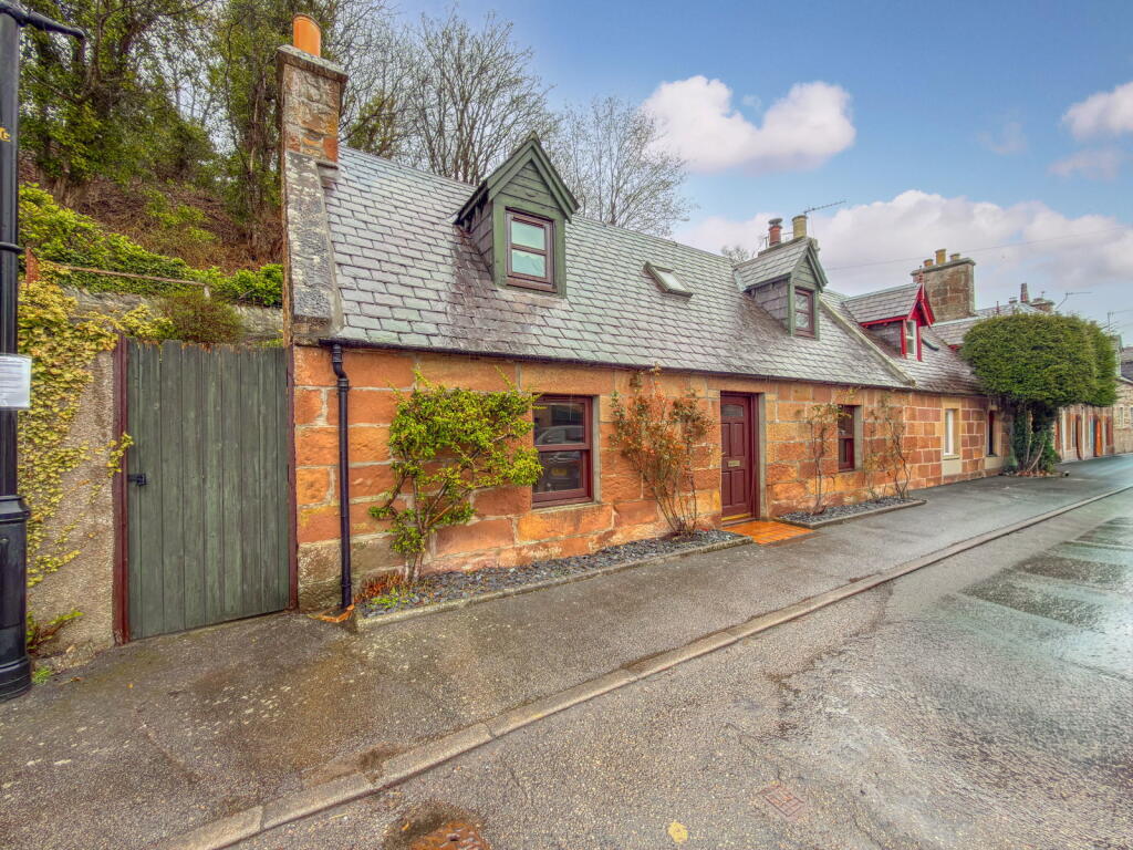 Main image of property: 1 St. Gilbert Street, Dornoch, Sutherland IV25 3SL