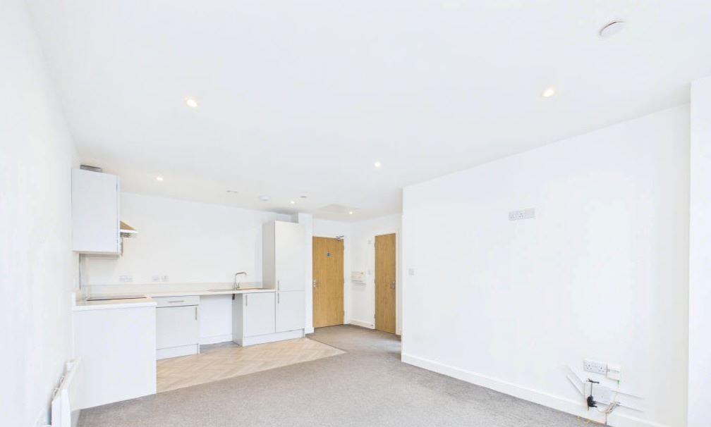 Apartment in Preston - More