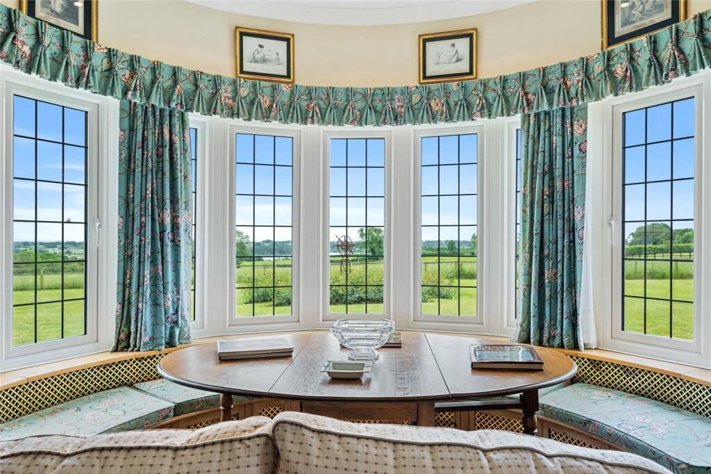 Foxlea Farm, Brixworth - View 6