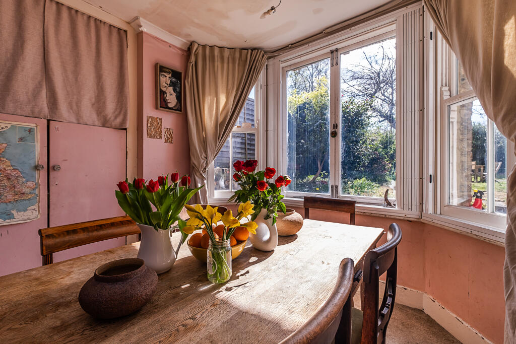 House in London - View 5