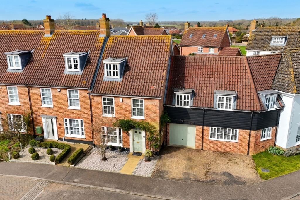 Main image of property: Bromedale Avenue, Mulbarton, Norwich