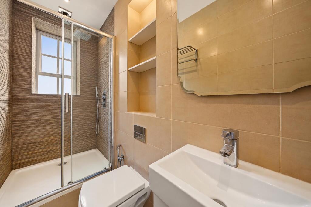 Apartment in London - More