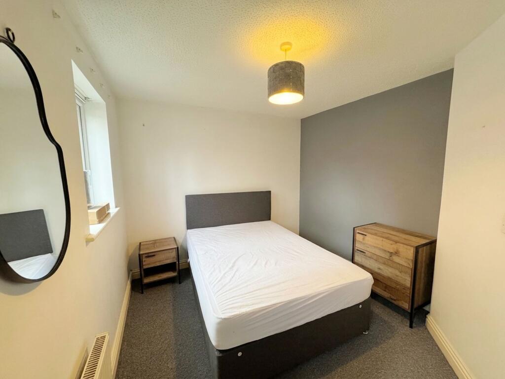 4 bedroom terraced house for rent