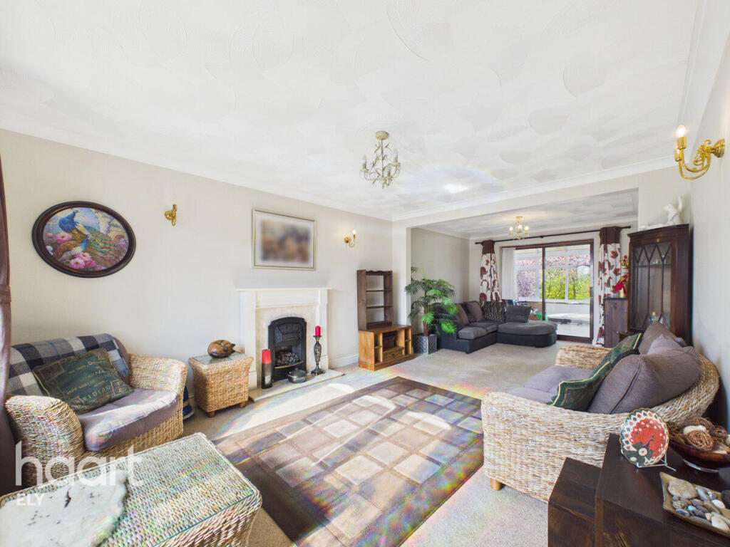Elizabeth Court, Sutton photo 2
