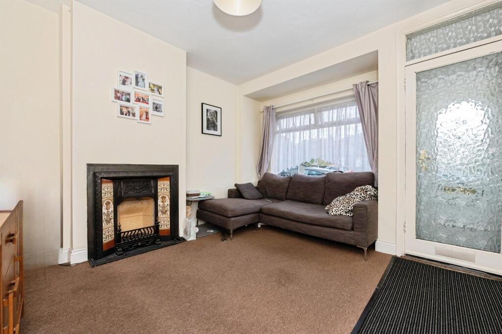 House in Thurrock, Essex - View 5