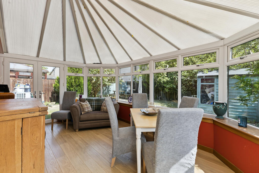 House in Perth - View 5