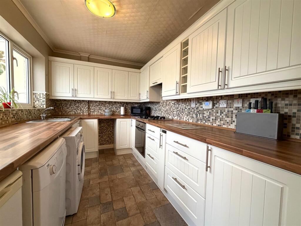 House in Westhoughton, Wingates - View 4