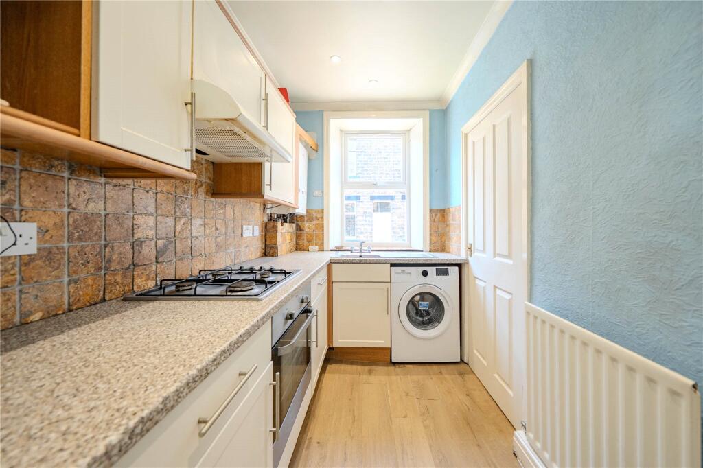 House in Pudsey, Stanningley - View 5