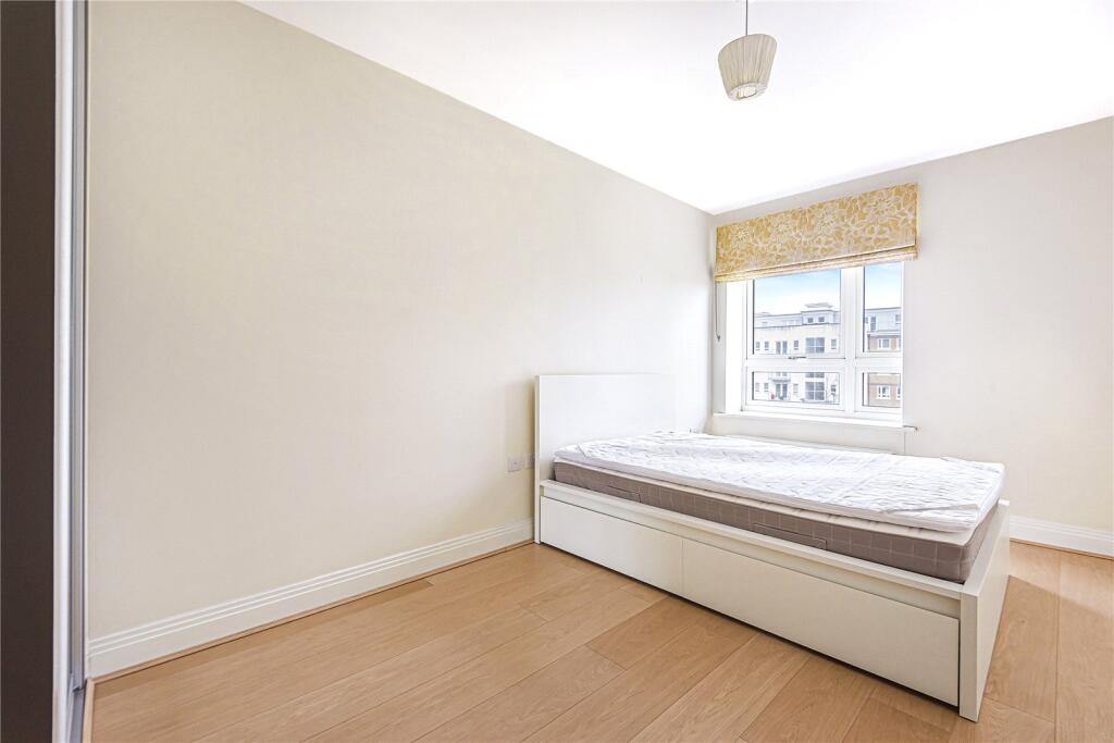 Apartment in Maidenhead, Fishery - View 5