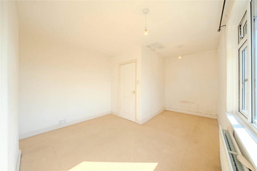 House in Leeds, Littlemoor Bottom, Troydale - More