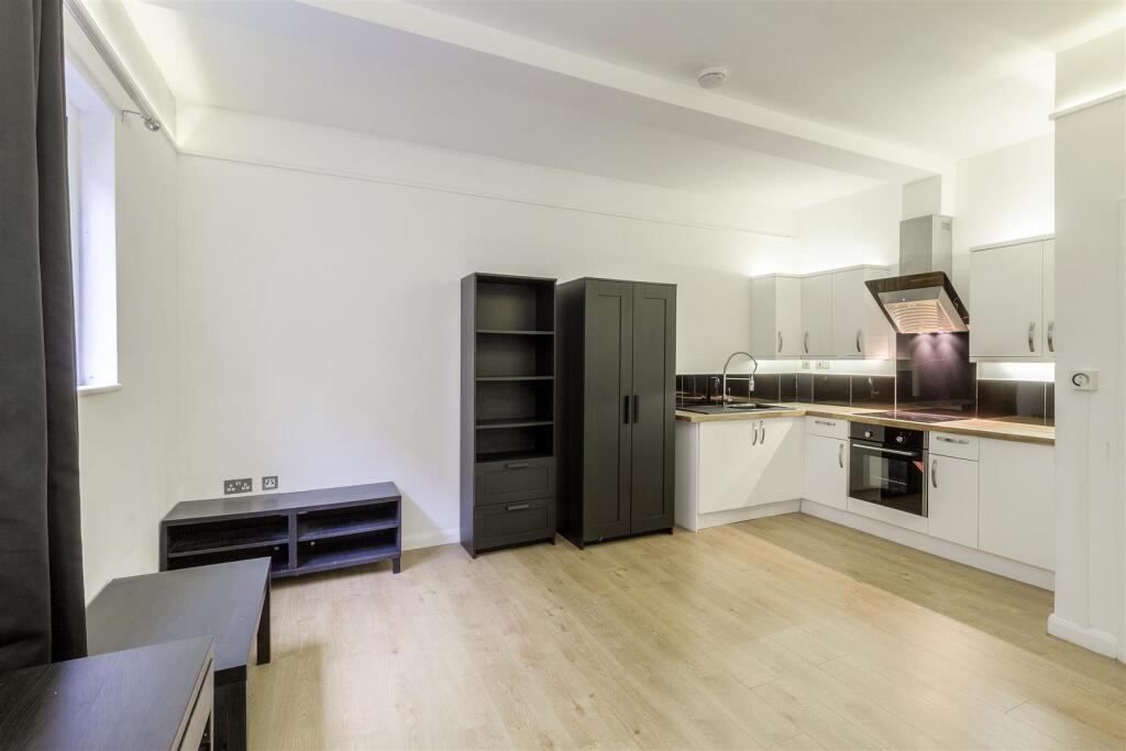 Apartment in Wellingborough, Burrow's Bush - View 3