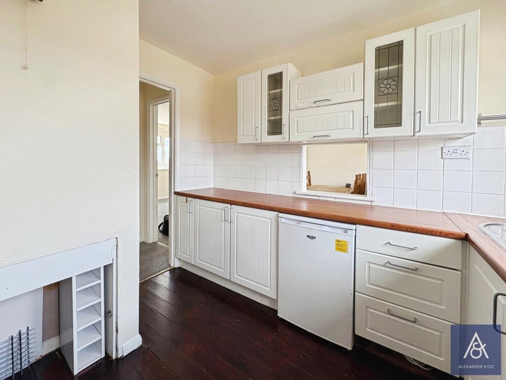 Apartment in Brackley, West Northamptonshire - View 4
