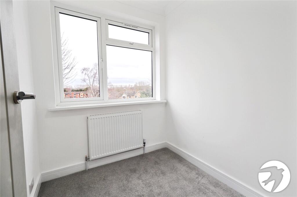 Elstree Gardens, Belvedere, DA17 photo 4