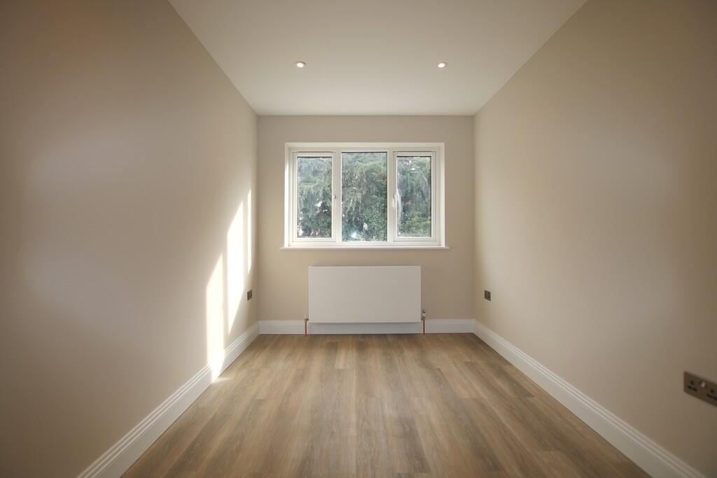 2 bedroom flat share for rent