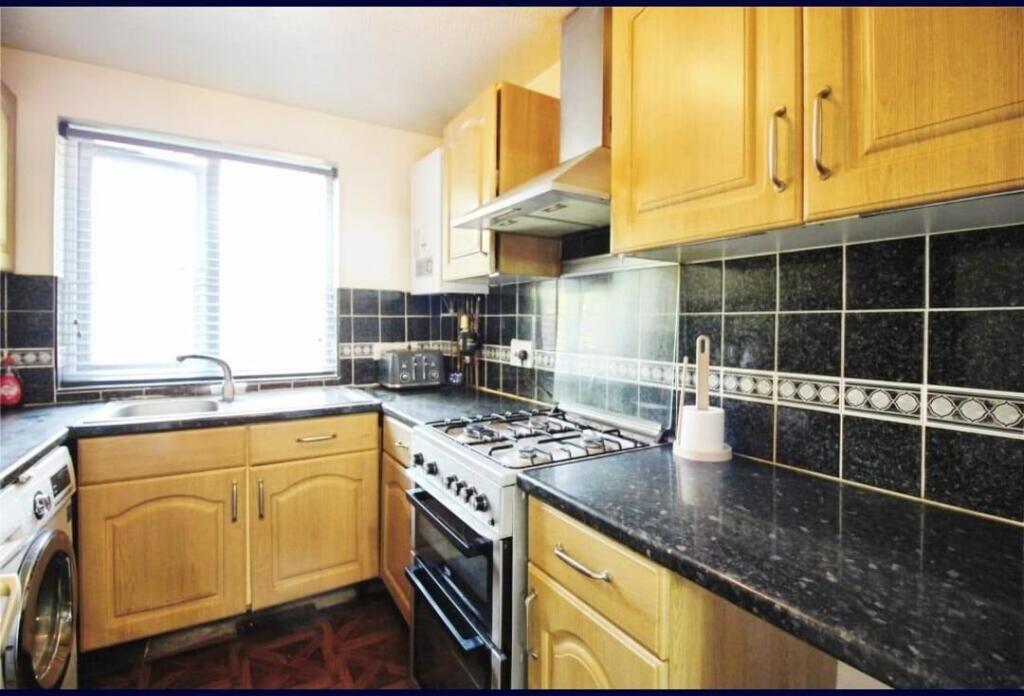 St. Pauls Court, Reading - View 5