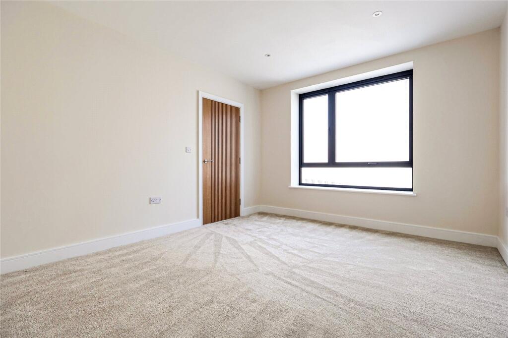 House in London - View 3