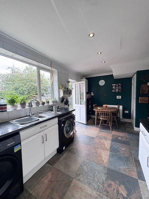 Hollyhedge Road, Manchester, M22 photo 3