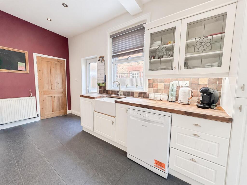 House in Tonbridge - More