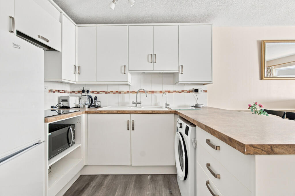 Apartment in East Hertfordshire, Thorley Park, Bishop's Stortford - View 4