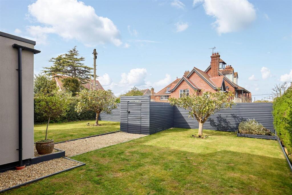 Halesworth Road, Reydon photo 5