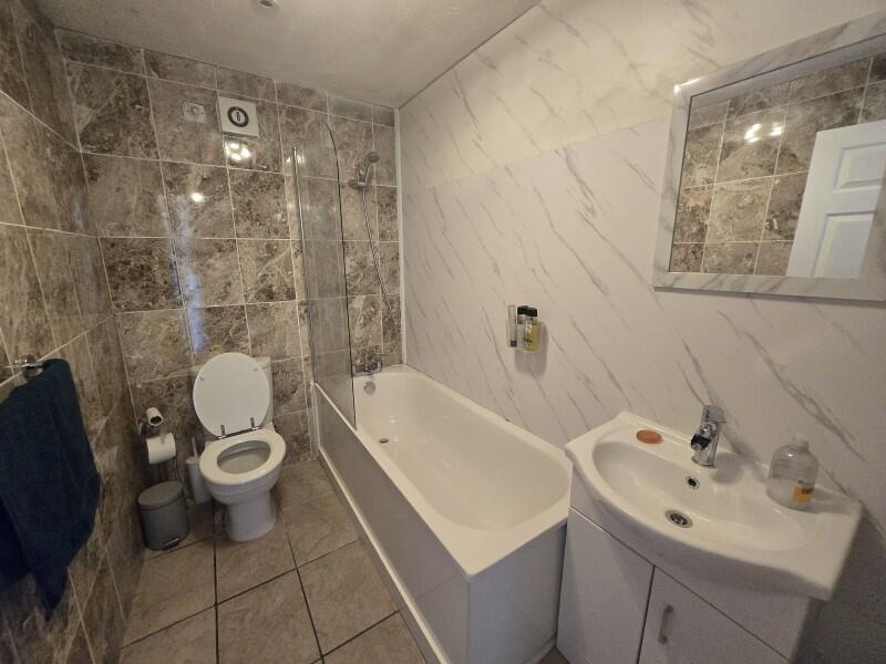 Apartment in London - View 2