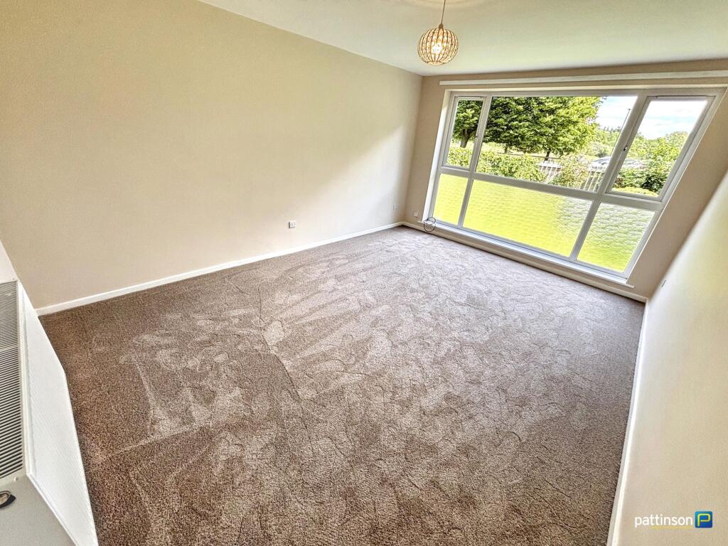 Apartment in Newcastle upon Tyne, Coxlodge - View 4