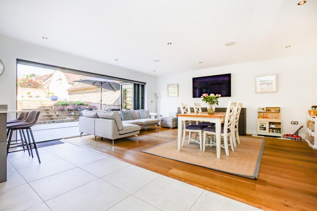 Main image of property: Farnham Road, Liss, Hampshire