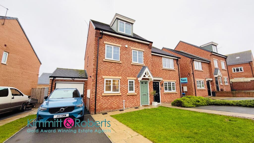 3-bed semi-detached on Mulberry Way, Seaham, Durham, SR7 7DZ, £225,000
