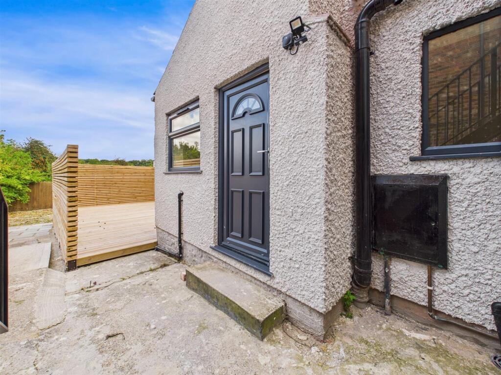 Main image of property: Commercial Street, Norton, YO17