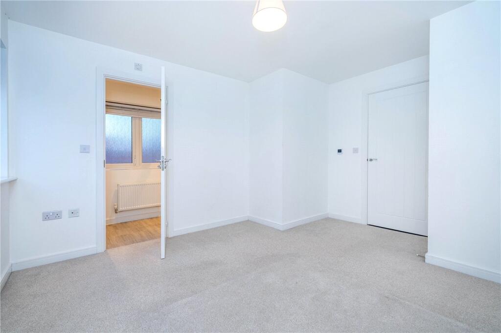 Conway Drive, Bourne, Lincolnshire, PE10 photo 4