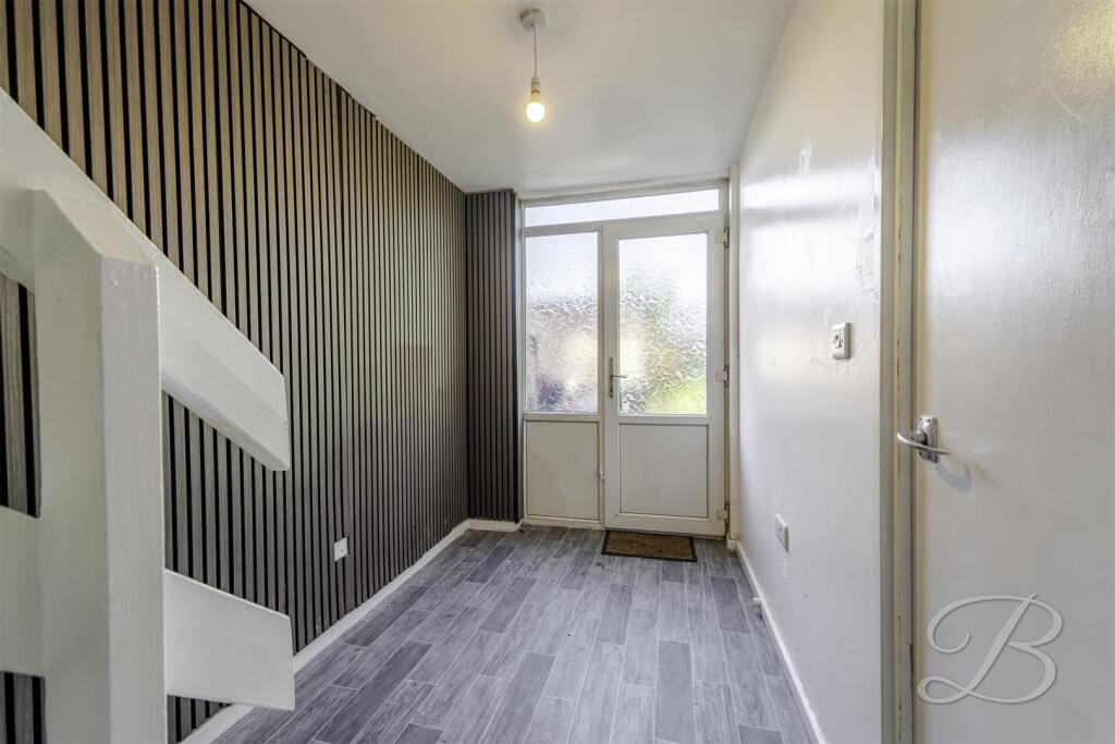 House in Mansfield, Nottinghamshire - View 5