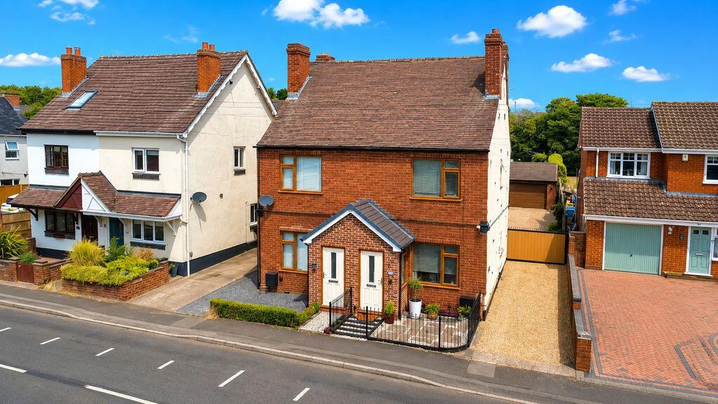 Main image of property: Cannock Road, Burntwood, WS7 1JZ