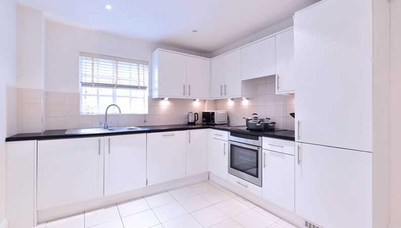 Apartment in London - More