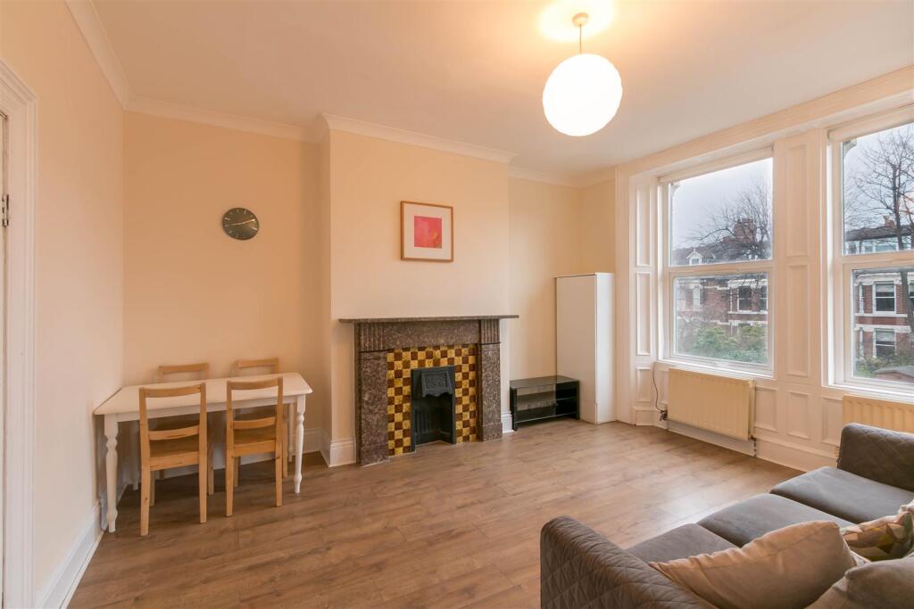 Apartment in Newcastle upon Tyne, Jesmond - View 2