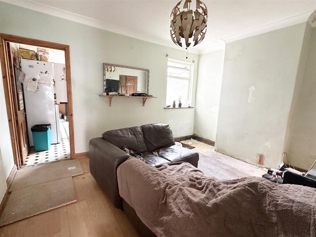 House in Portsmouth - View 3