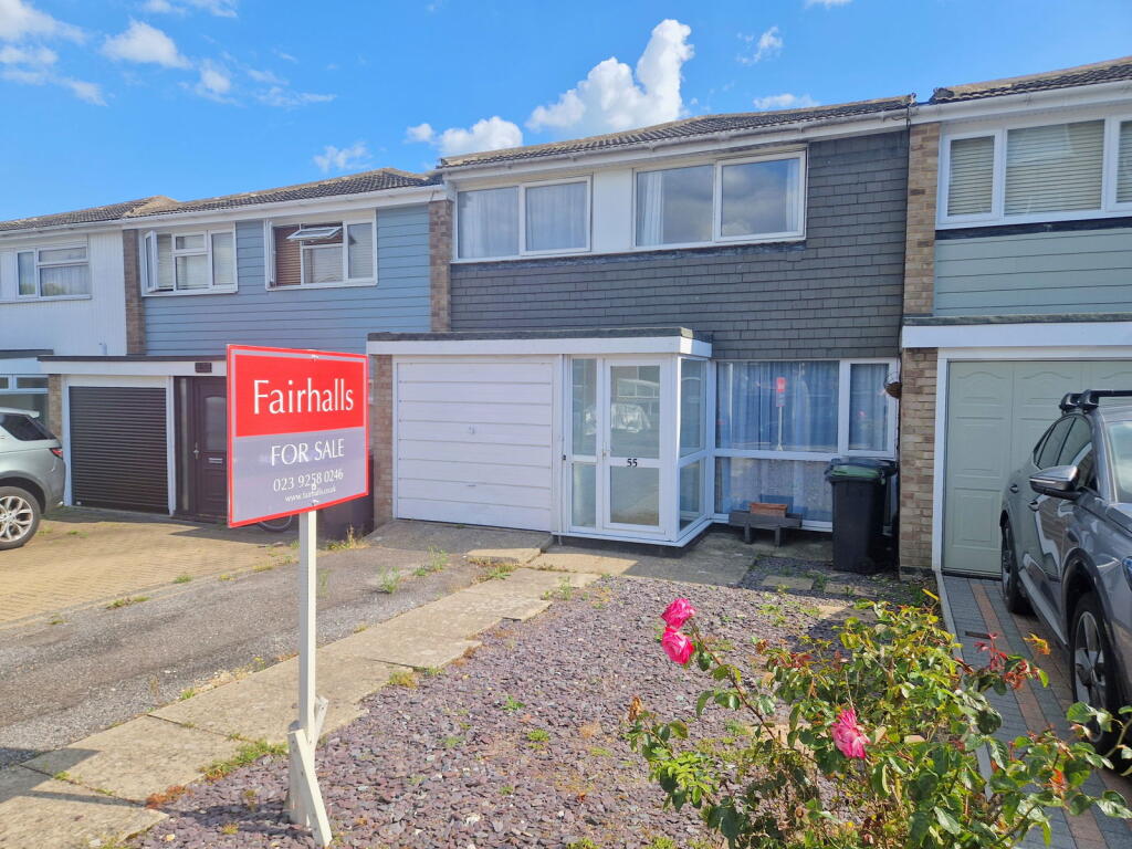 Main image of property: Gale Moor Avenue, Alverstoke, Gosport PO12 2SZ