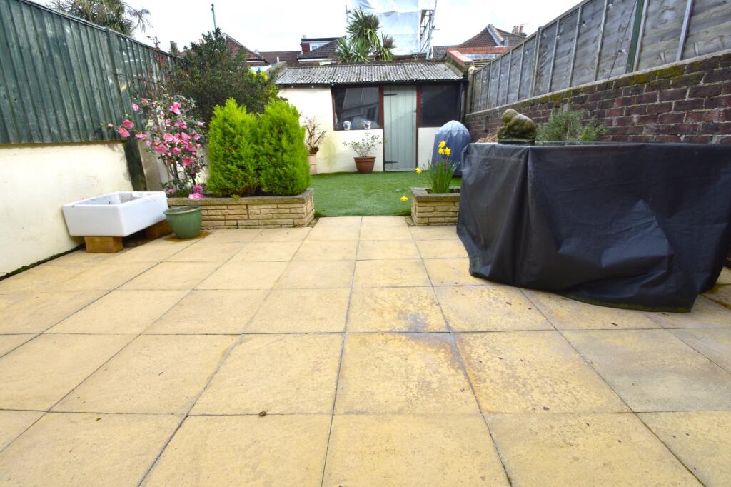 House in Portsmouth - View 4