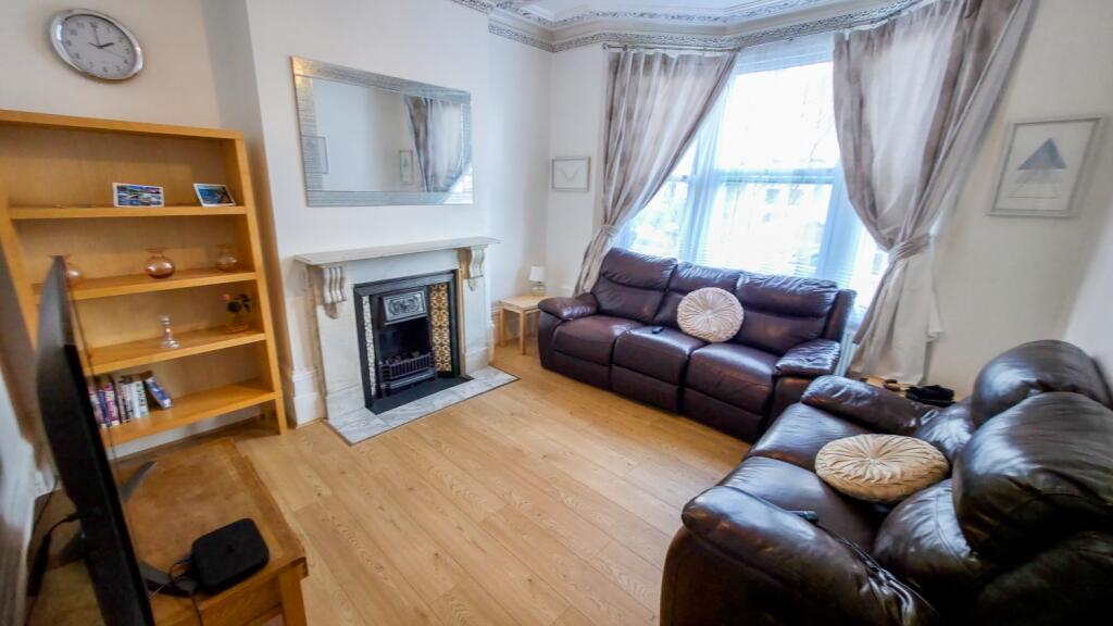 Chestnut Rise, Plumstead, London, SE18 photo 3