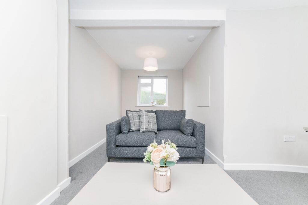 Main image of property: Abbey Road, Beeston, Nottingham, NG9
